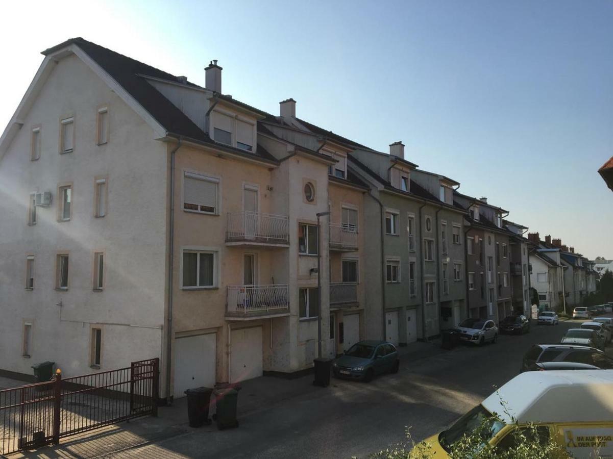 Appartamento Gold Sopron Esterno foto